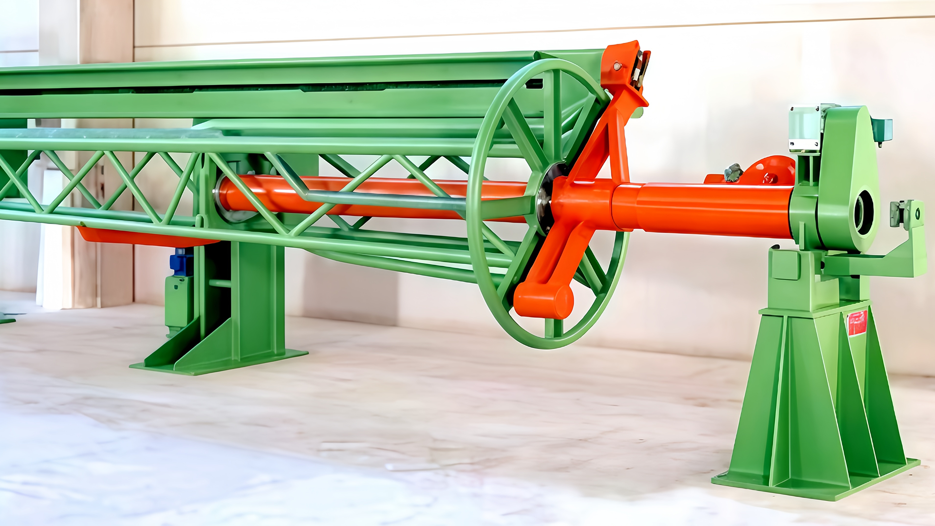 Hvordan tar Wire Pay-off-maskinen plass til store spoler eller spoler samtidig som den minimerer oppsetttid og arbeidskrav?